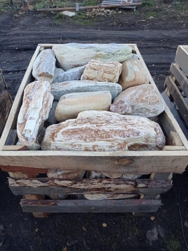 Златолит жёлтый, жёлто-зелёный глыбки и валуны для ланшафтного дизайна купить в Астраханской области