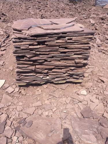 Плитняк лемезит бордовый для цоколя 1,5-2 см купить в Астраханской области