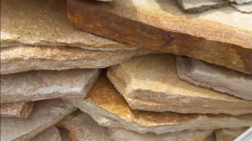 Плитняк златолит жёлтый золотистый для отмостки купить в Астраханской области