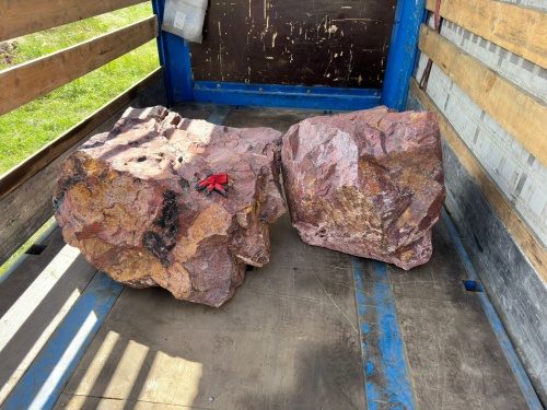 Ландшафтные глыбы красно-фиолетовые 200-1000 килограмм купить в Астраханской области