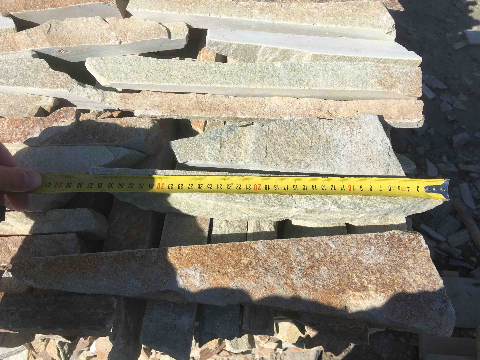 Горбушка златолит золотистый для облицовки купить в Астраханской области