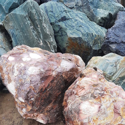 Ландшафтные глыбы красно-фиолетовые 200-1000 килограмм купить в Астраханской области
