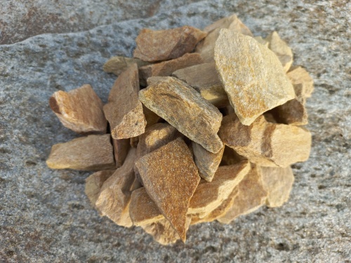 Златолит жёлтый декоративная каменная крошка купить в Астраханской области