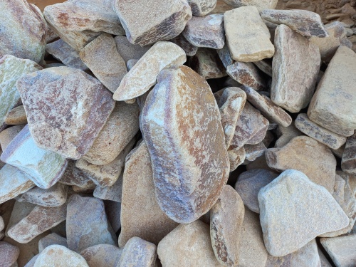 Златолит жёлтый, жёлто-зелёный глыбки и валуны для ланшафтного дизайна купить в Астраханской области