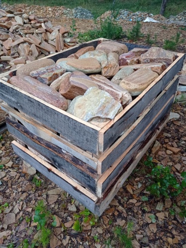 Златолит жёлтый, жёлто-зелёный глыбки и валуны для ланшафтного дизайна купить в Астраханской области