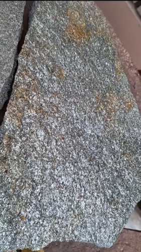 Плитняк златолит серебристый для цоколя, отмостки купить в Астраханской области