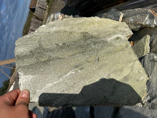 Плитняк златолит зелёный для цоколя, отмостки купить в Астраханской области