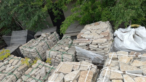 Гранитный плитняк галтованный для парковки купить в Астраханской области