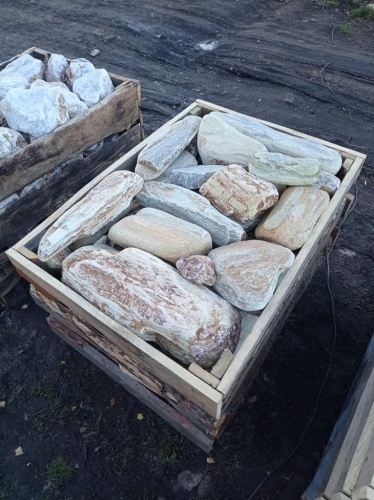 Златолит жёлтый, жёлто-зелёный глыбки и валуны для ланшафтного дизайна купить в Астраханской области