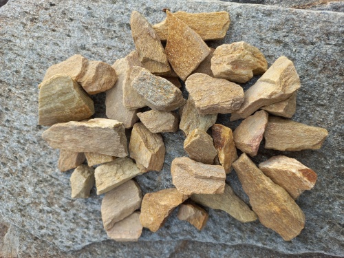 Златолит жёлтый декоративная каменная крошка купить в Астраханской области