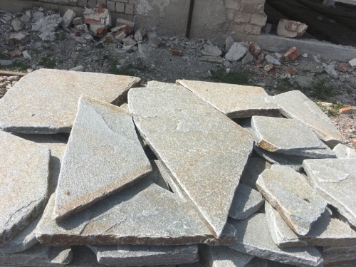 Златолит серебристый галтованный для лестниц купить в Астраханской области